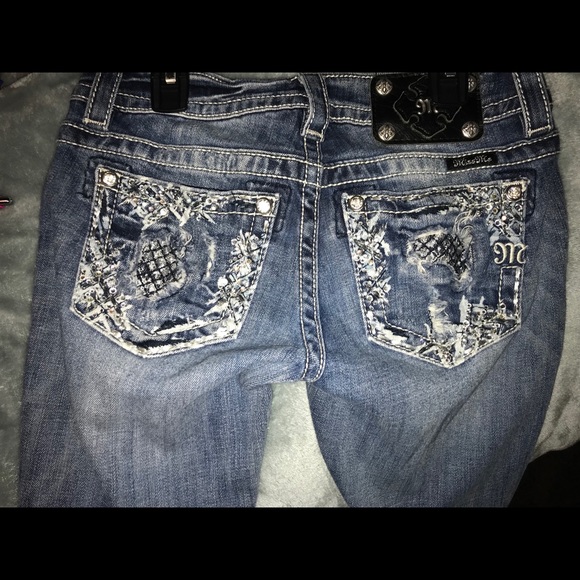 Miss Me Signature Skinny Jeans - Picture 3 of 4